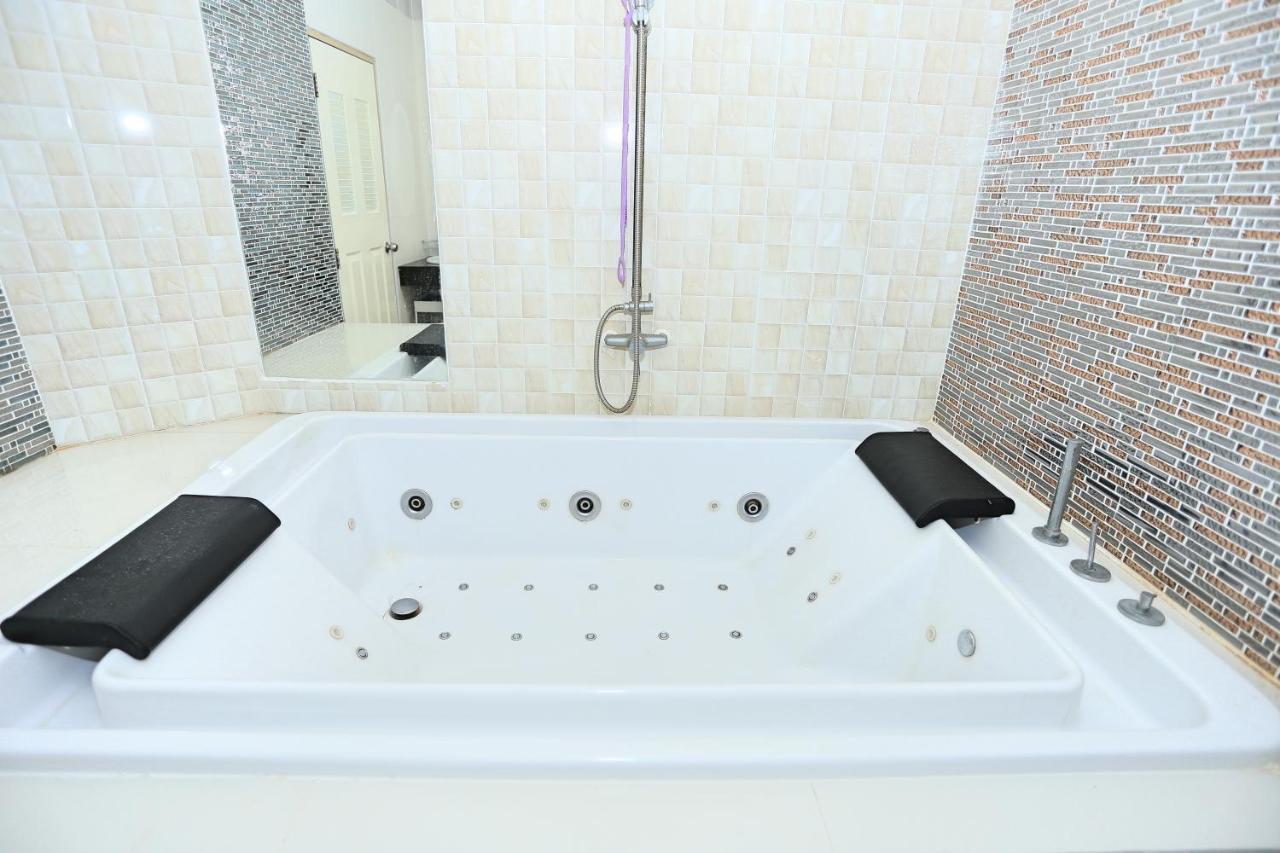 Hotel Lucky Sun Patong Zewnętrze zdjęcie