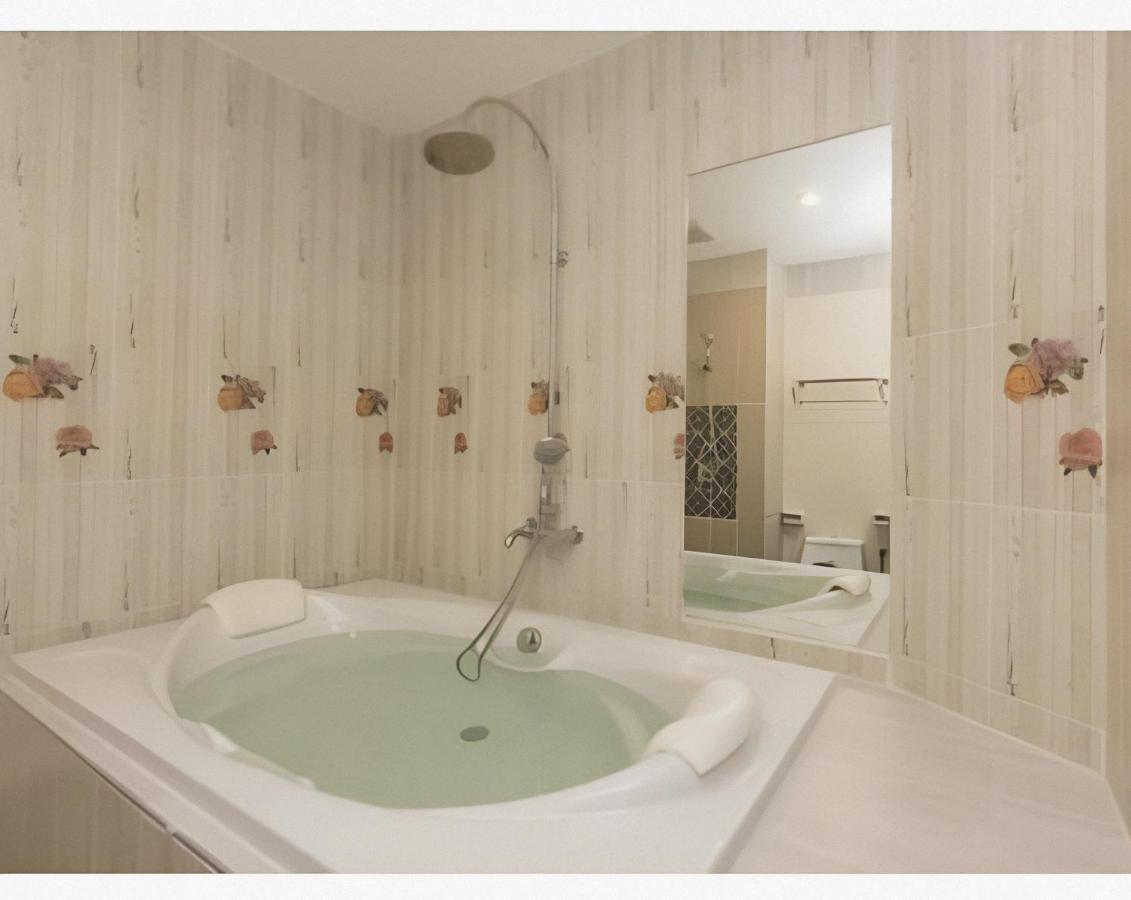 Hotel Lucky Sun Patong Zewnętrze zdjęcie